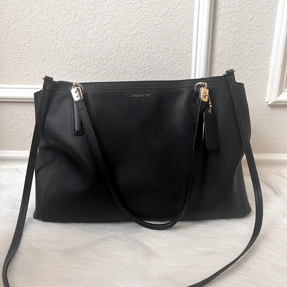 COACH Handbag - Picture 2 of 12